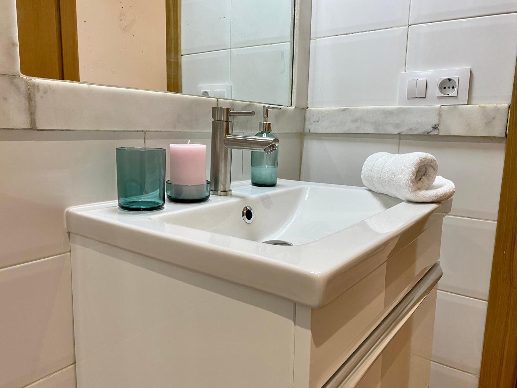 Moderno Estudio Junto Al Rio Apartment Sevilla